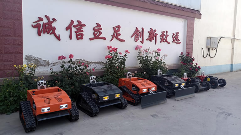 wireless radio control mowing robot with best price in China