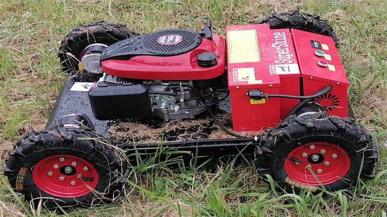 Wheel Radio Controlled Grass Cutter in China