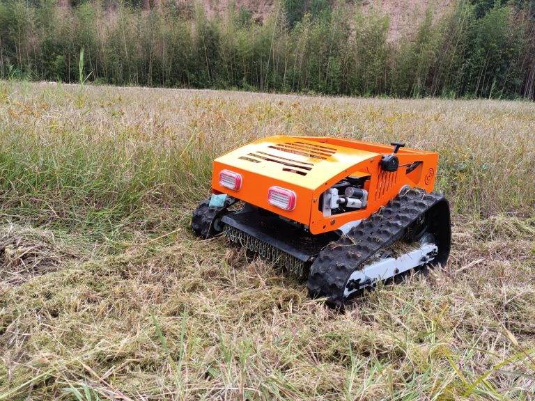 single-cylinder four-stroke 200 meters distance control remotely controlled robot mower for slopes