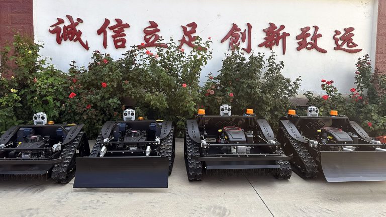 best quality radio controlled lawn cutter machine made in China