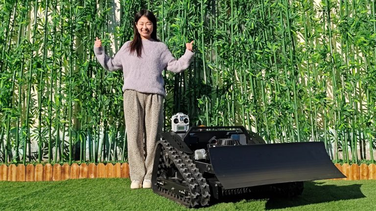 remote controlled crawler weed mower made by Vigorun Tech, Vigorun remotely controlled caterpillar mowing machine for sale