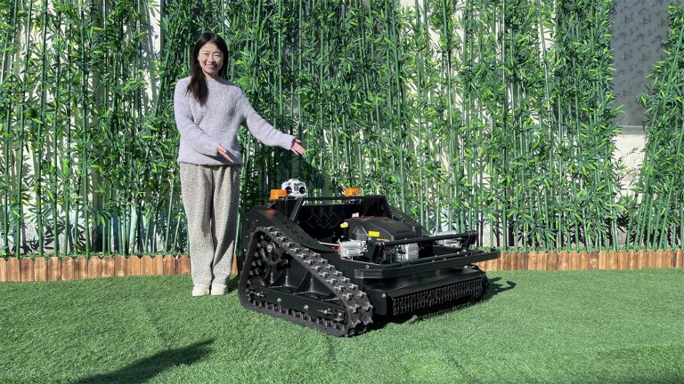 Vigorun VTLM800 wireless radio control crawler mowing machine for sale made by Vigorun Tech